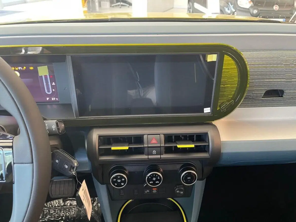 Fiat Grande Panda nuova a Sondrio (14)