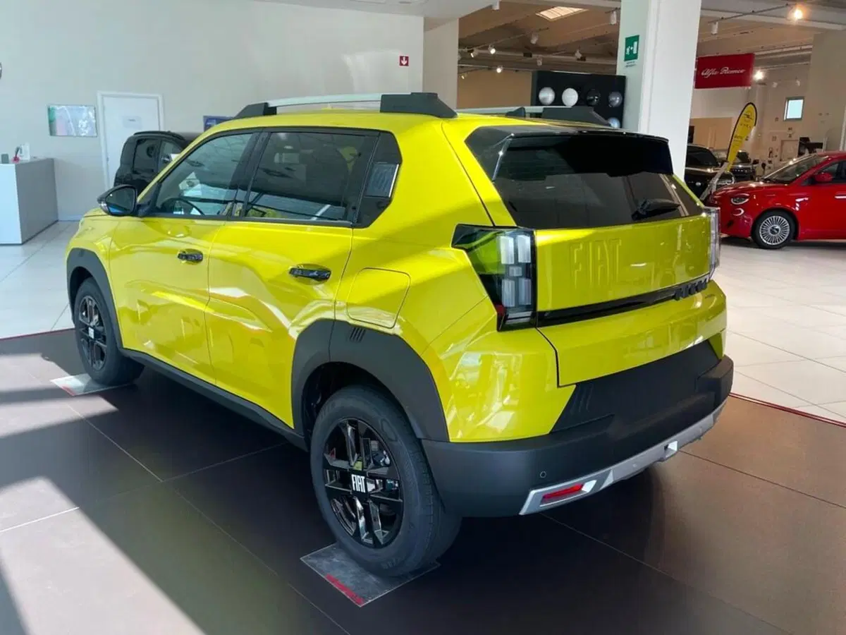 Fiat Grande Panda nuova a Sondrio (3)