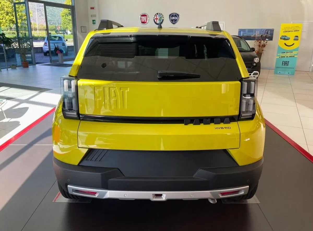 Fiat Grande Panda nuova a Sondrio (4)