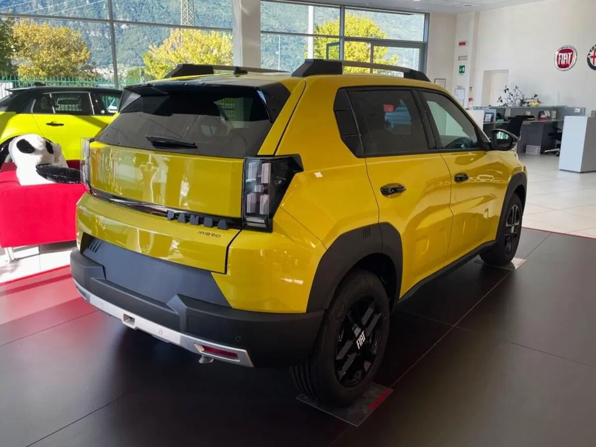 Fiat Grande Panda nuova a Sondrio (5)