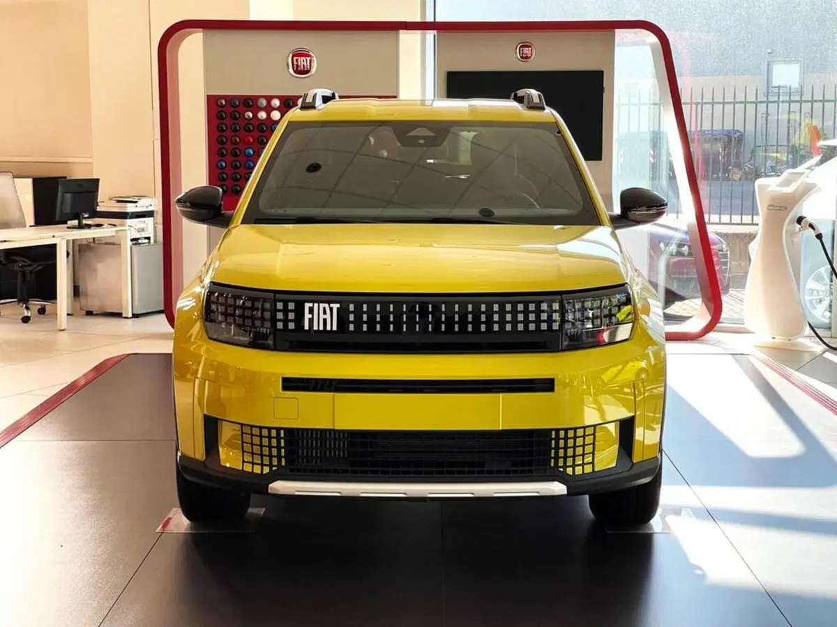 Fiat Grande Panda nuova a Sondrio (8)