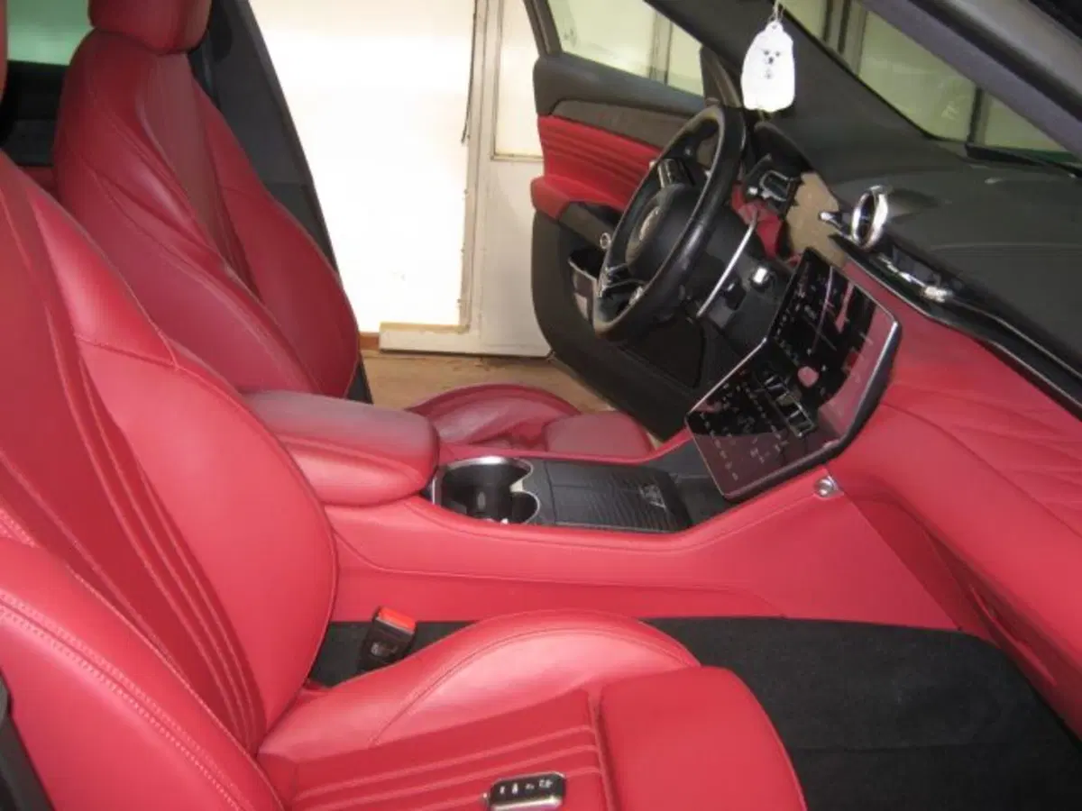 Maserati Grecale usata a Fermo (8)