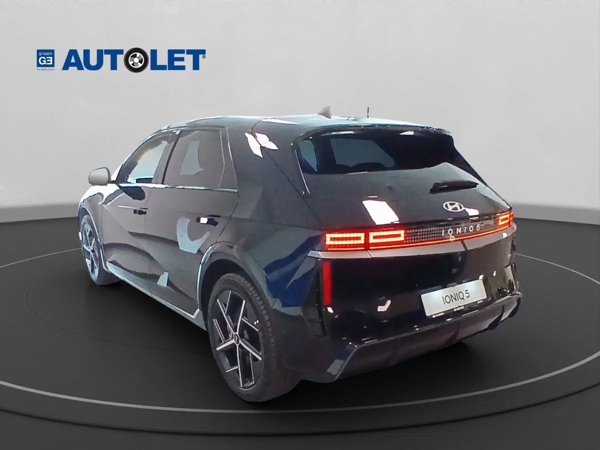 Hyundai Ioniq 5 nuova a Genova (8)