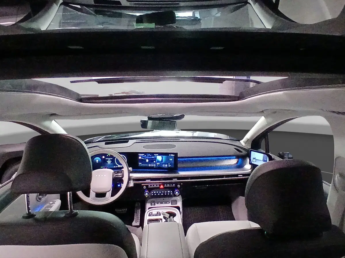Hyundai Ioniq 9 nuova a Genova (11)