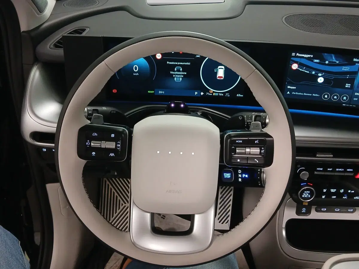 Hyundai Ioniq 9 nuova a Genova (14)