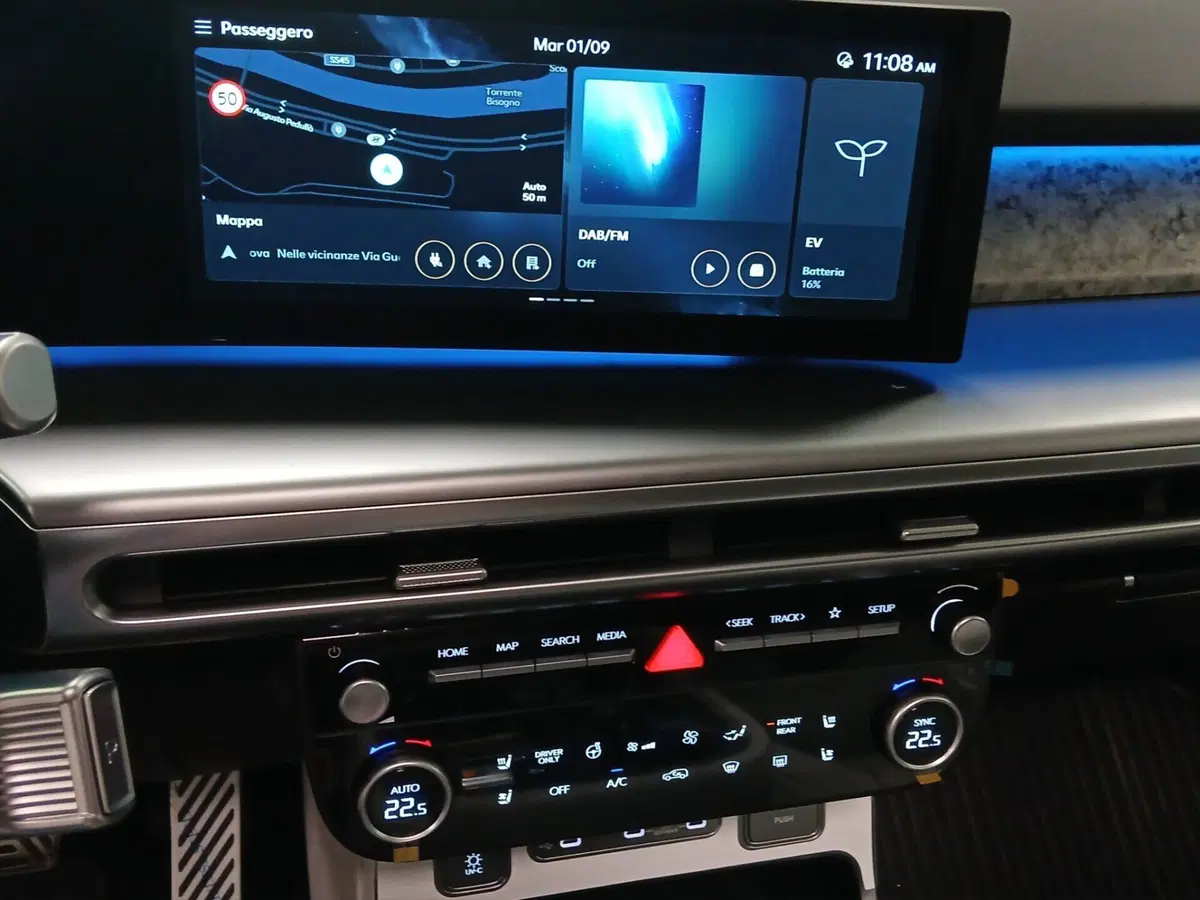 Hyundai Ioniq 9 nuova a Genova (15)