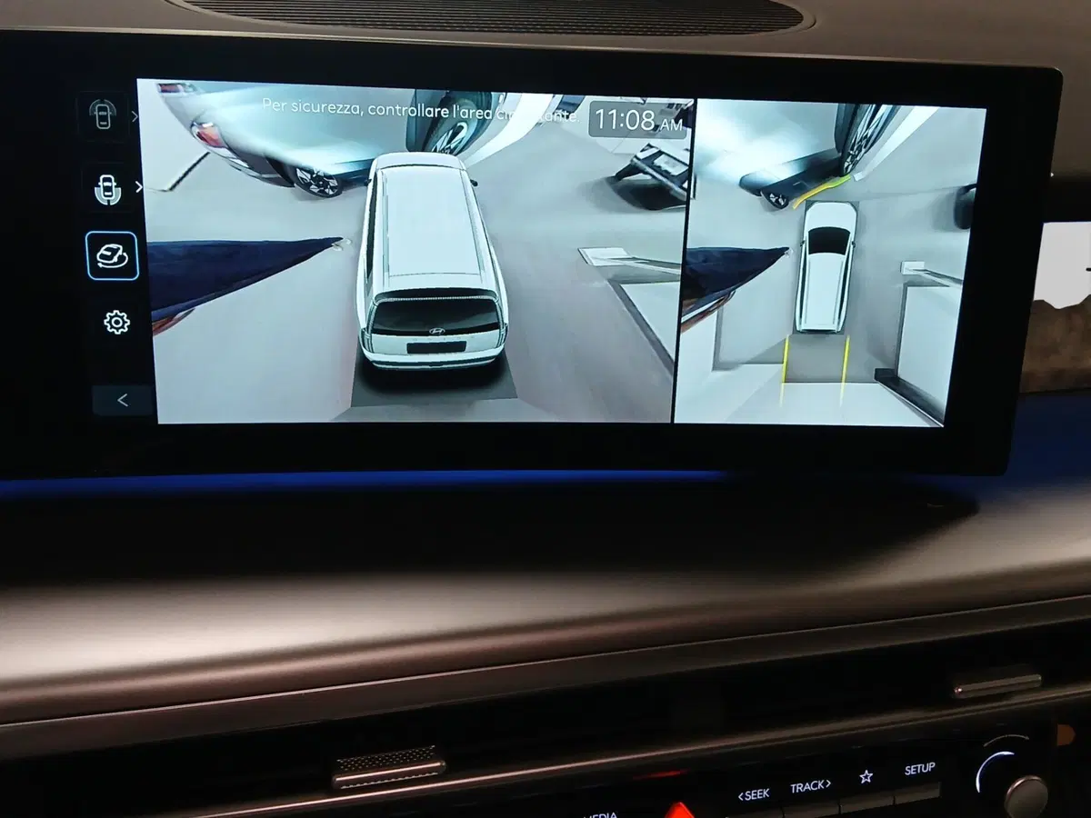 Hyundai Ioniq 9 nuova a Genova (16)