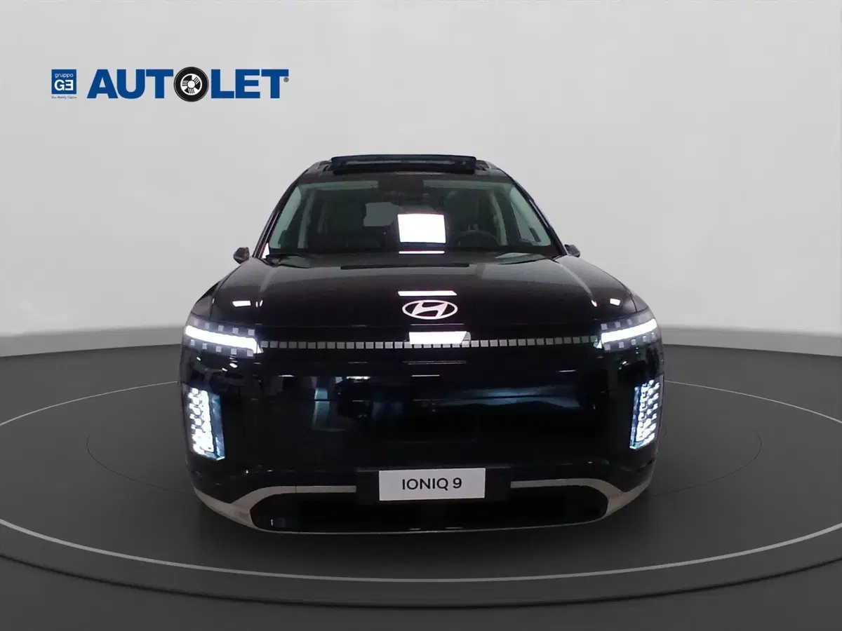 Hyundai Ioniq 9 nuova a Genova (2)