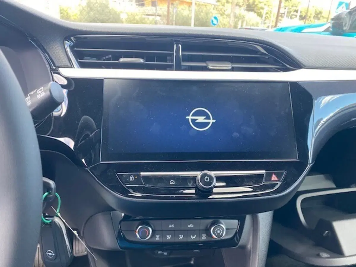 Opel Corsa nuova a Catania (13)