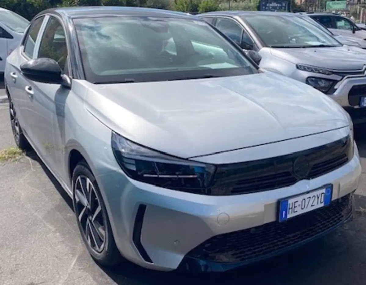 Opel Corsa nuova a Catania (5)