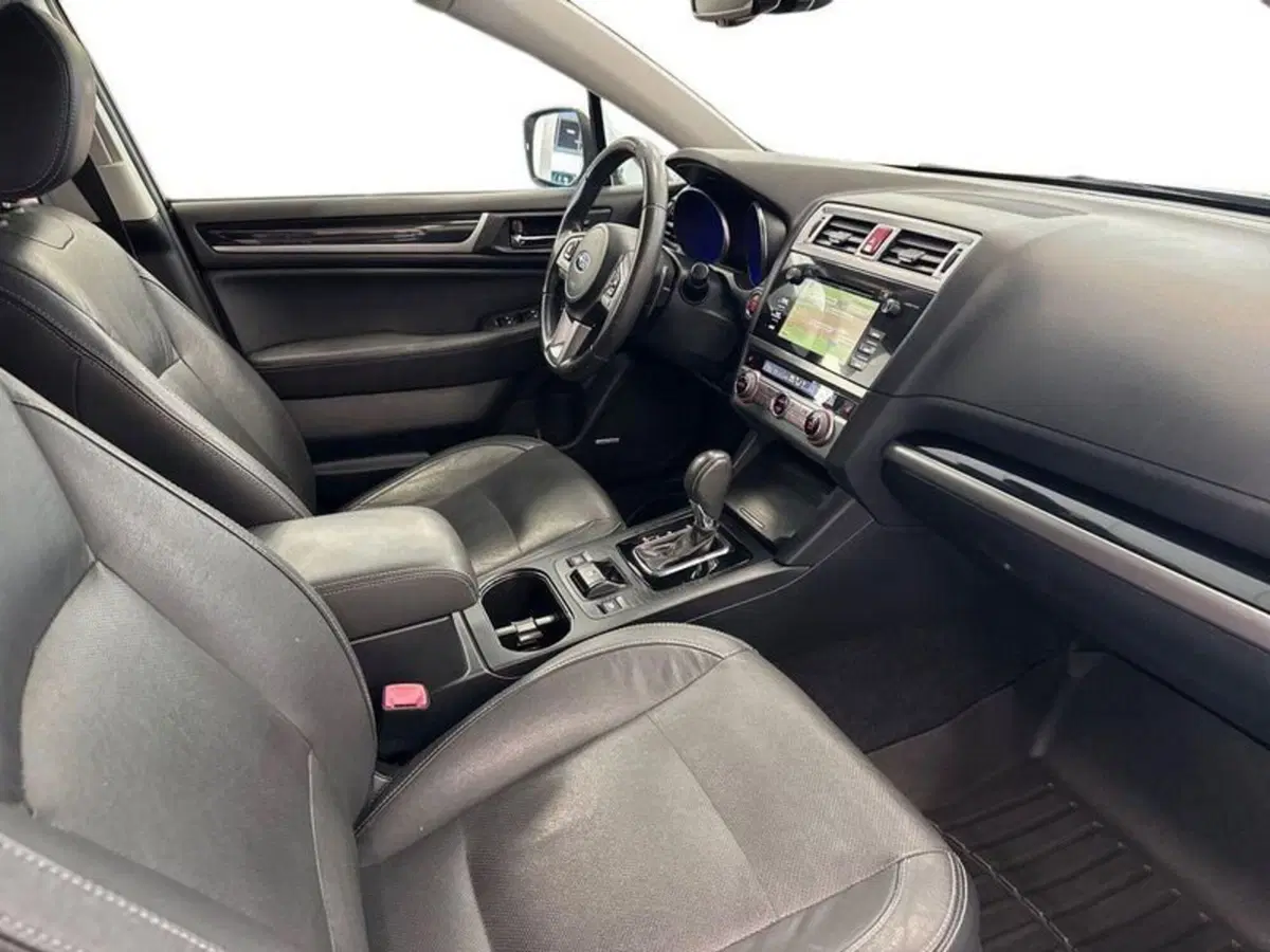 Subaru Outback usata a Prato (11)