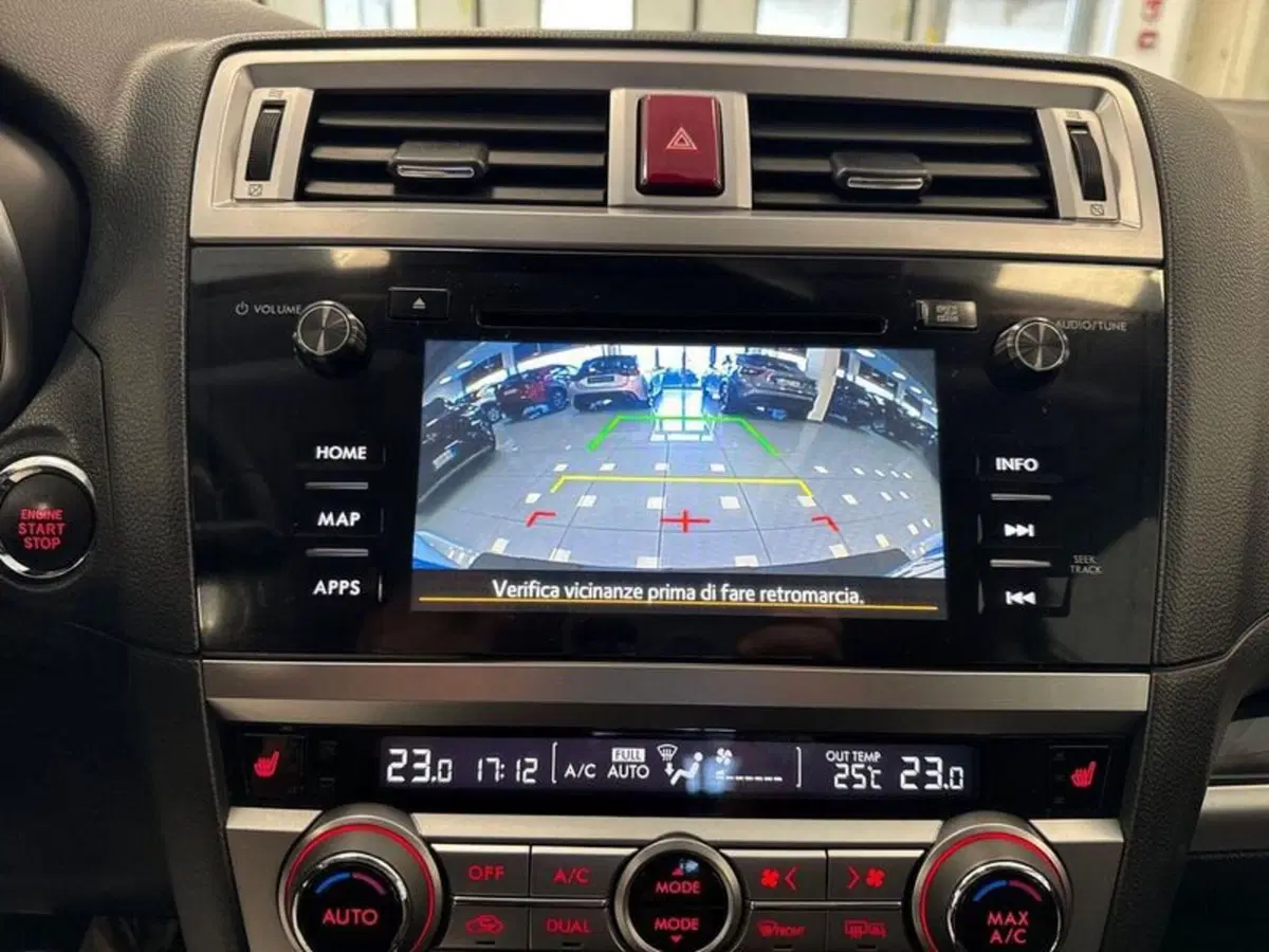 Subaru Outback usata a Prato (16)