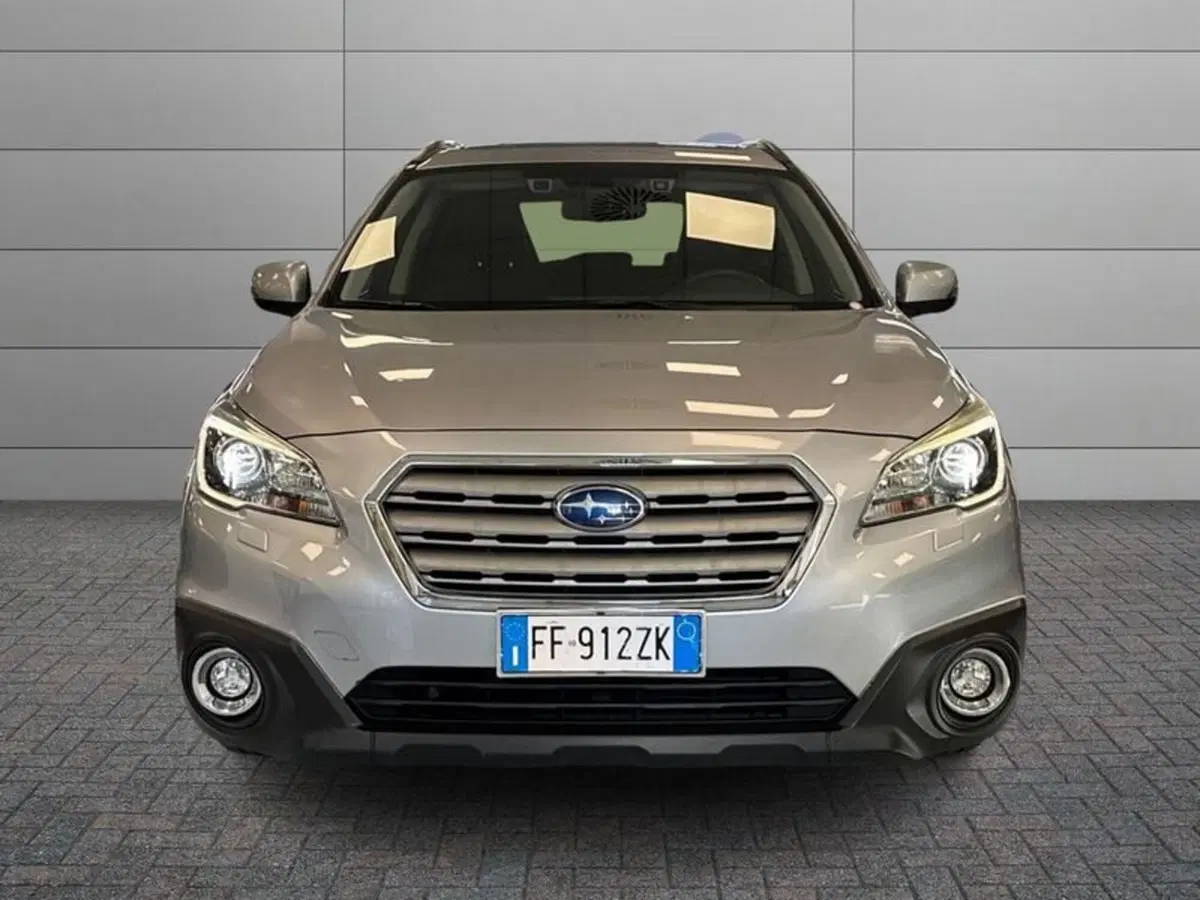 Subaru Outback usata a Prato (3)