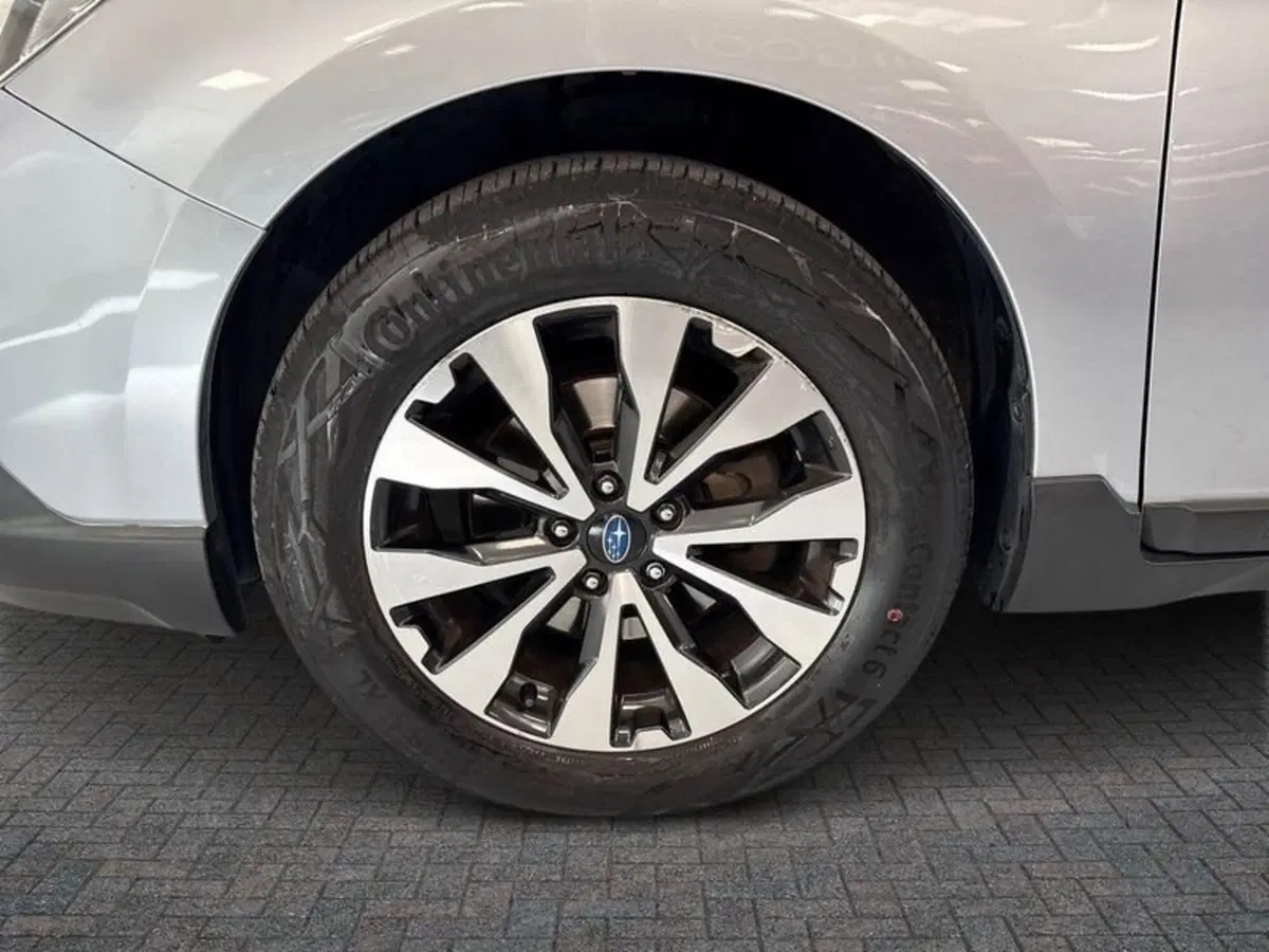 Subaru Outback usata a Prato (7)