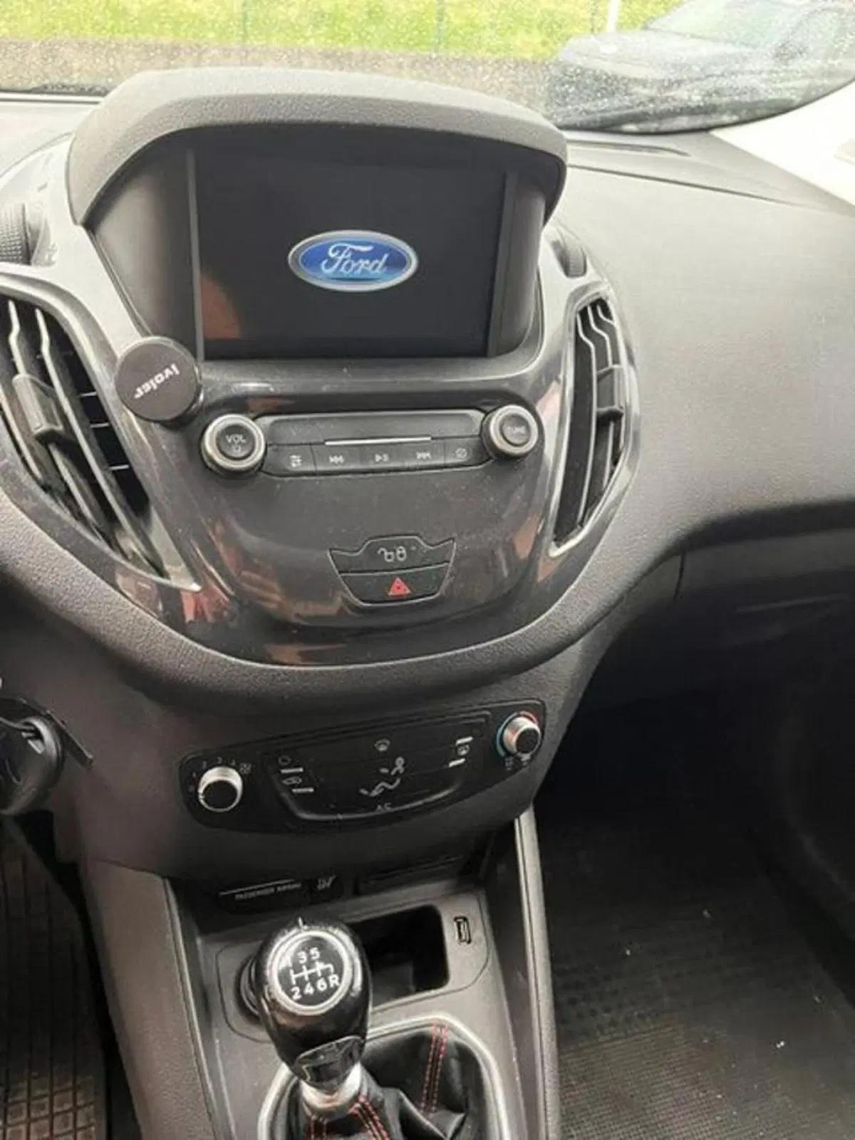 Ford Tourneo Courier usata a Verbano Cusio Ossola (16)