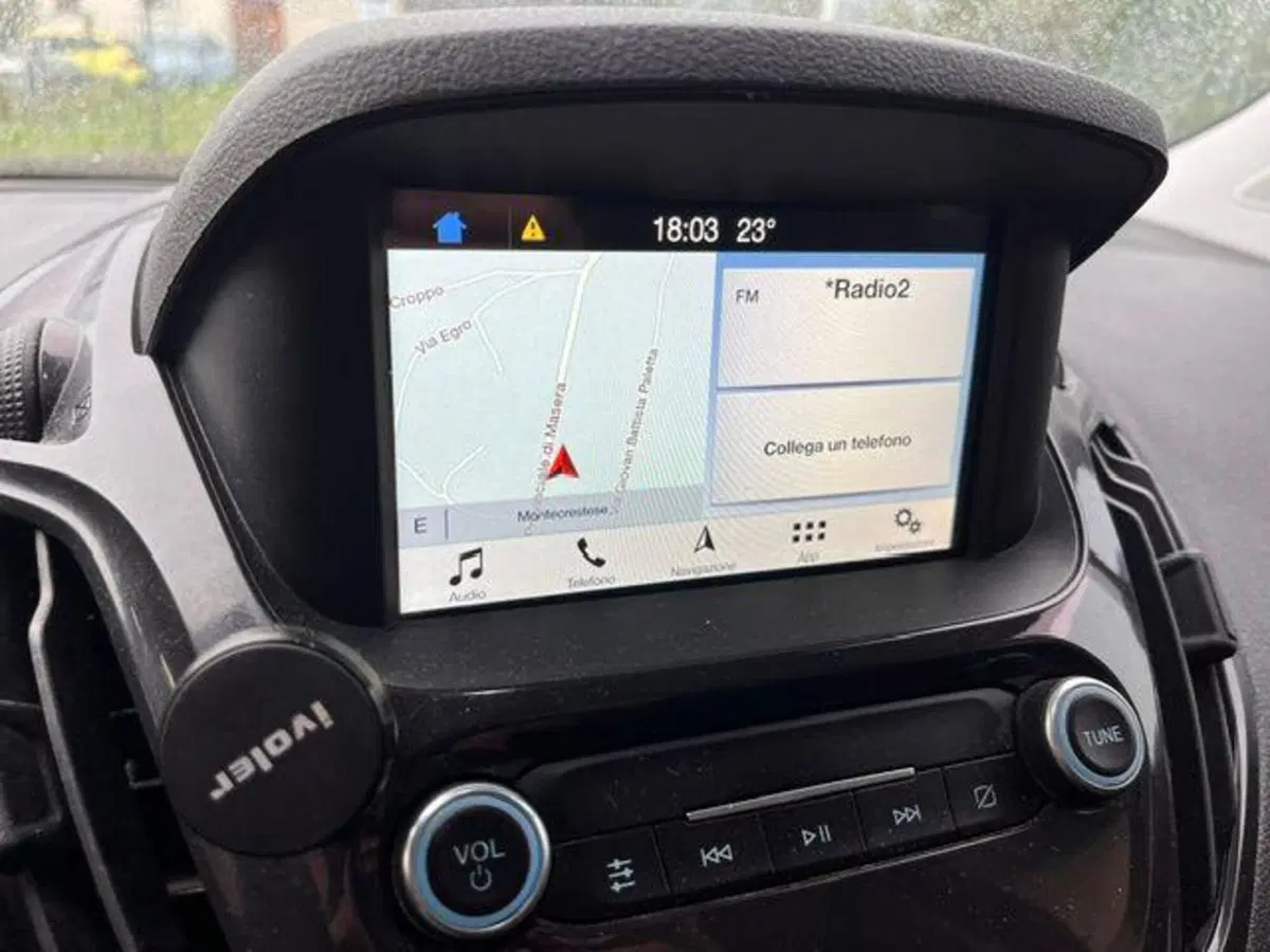 Ford Tourneo Courier usata a Verbano Cusio Ossola (18)