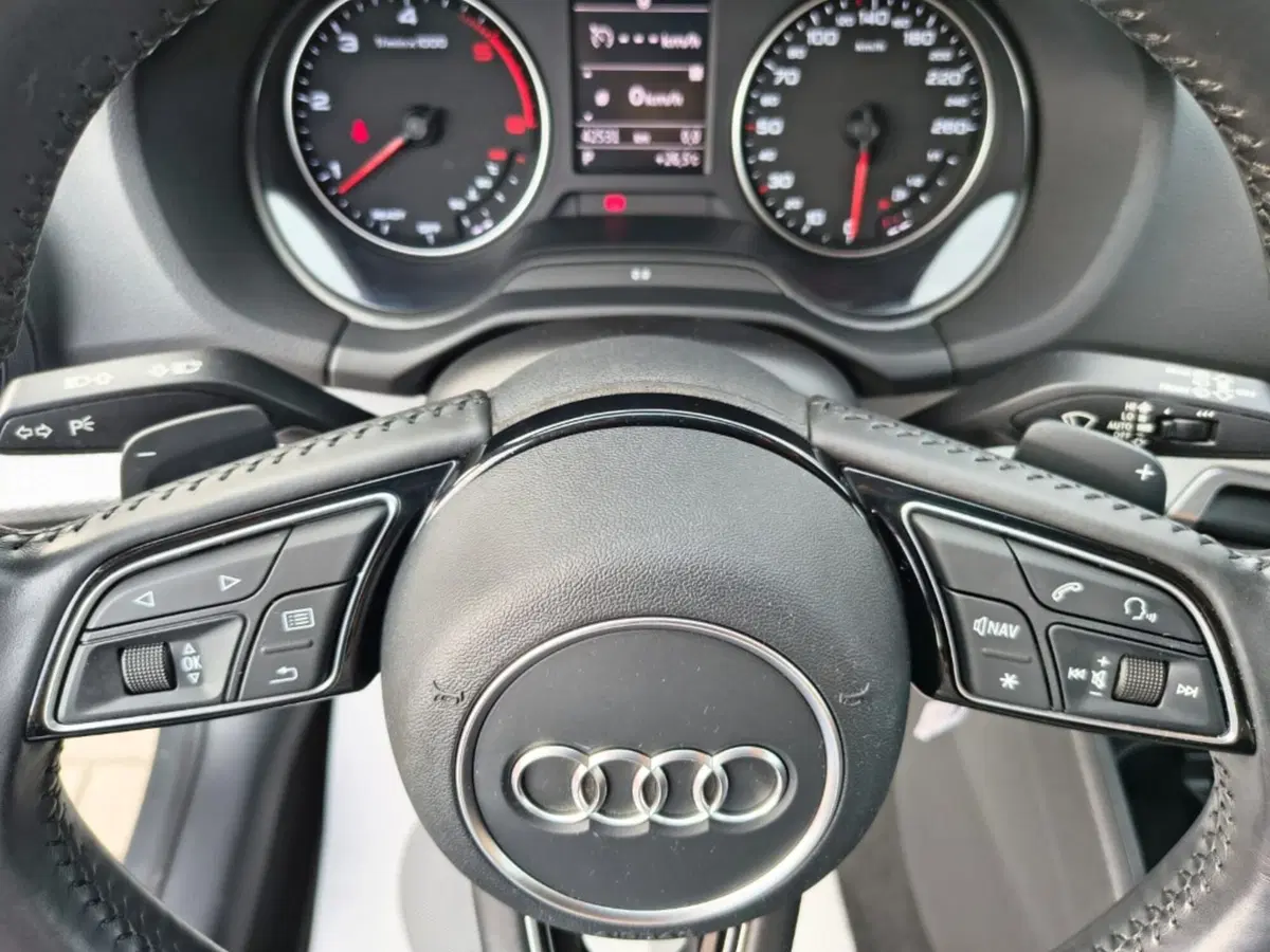 Audi Q2 usata a Firenze (11)
