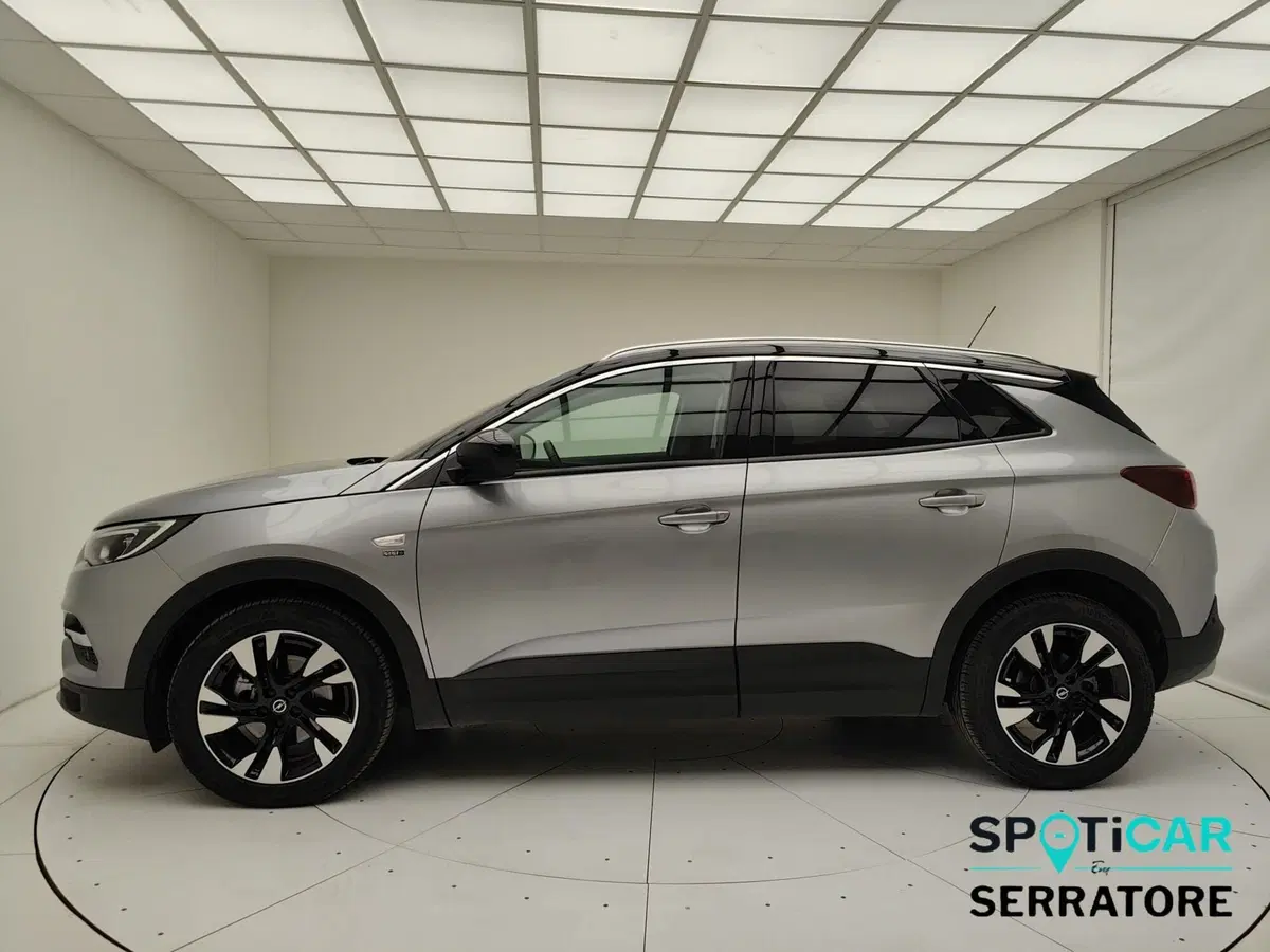Opel Grandland X usata a Como (19)