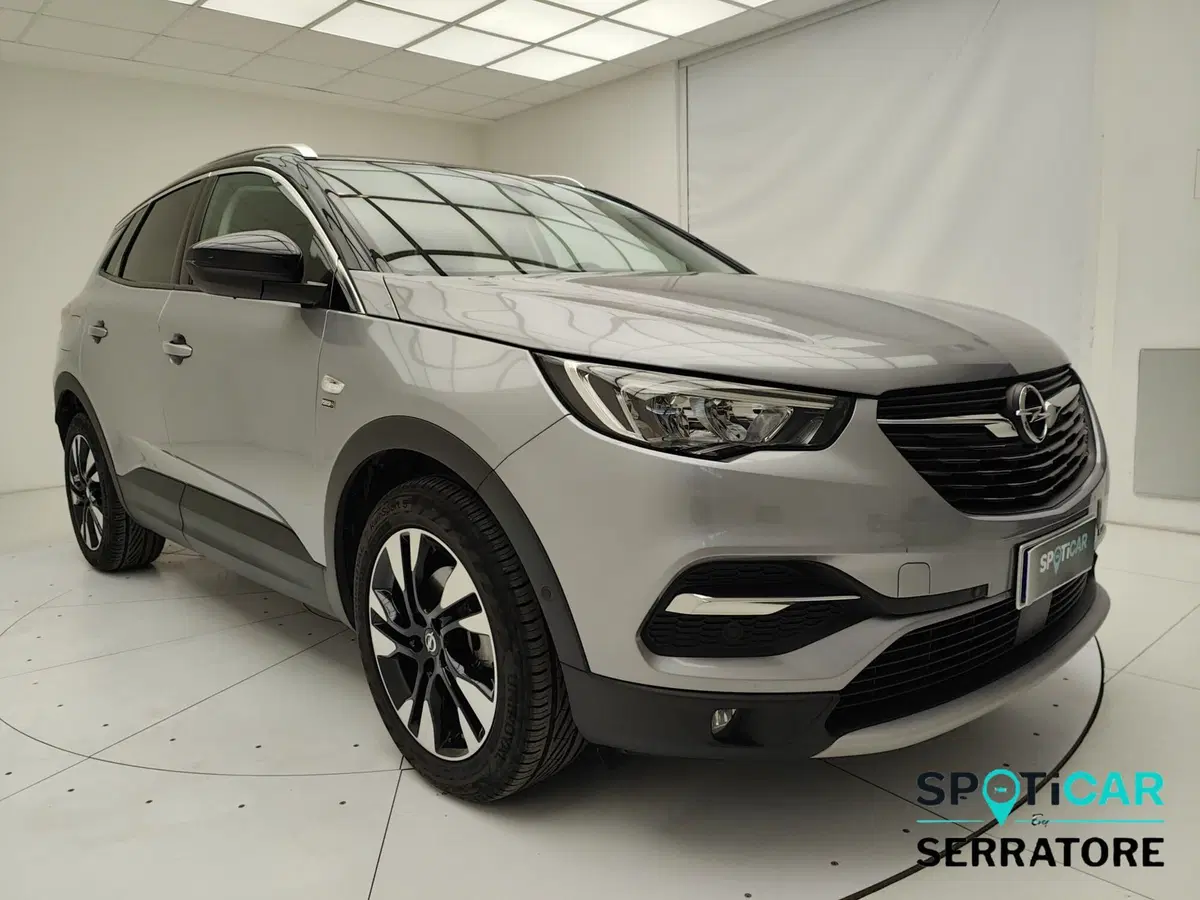 Opel Grandland X usata a Como (3)