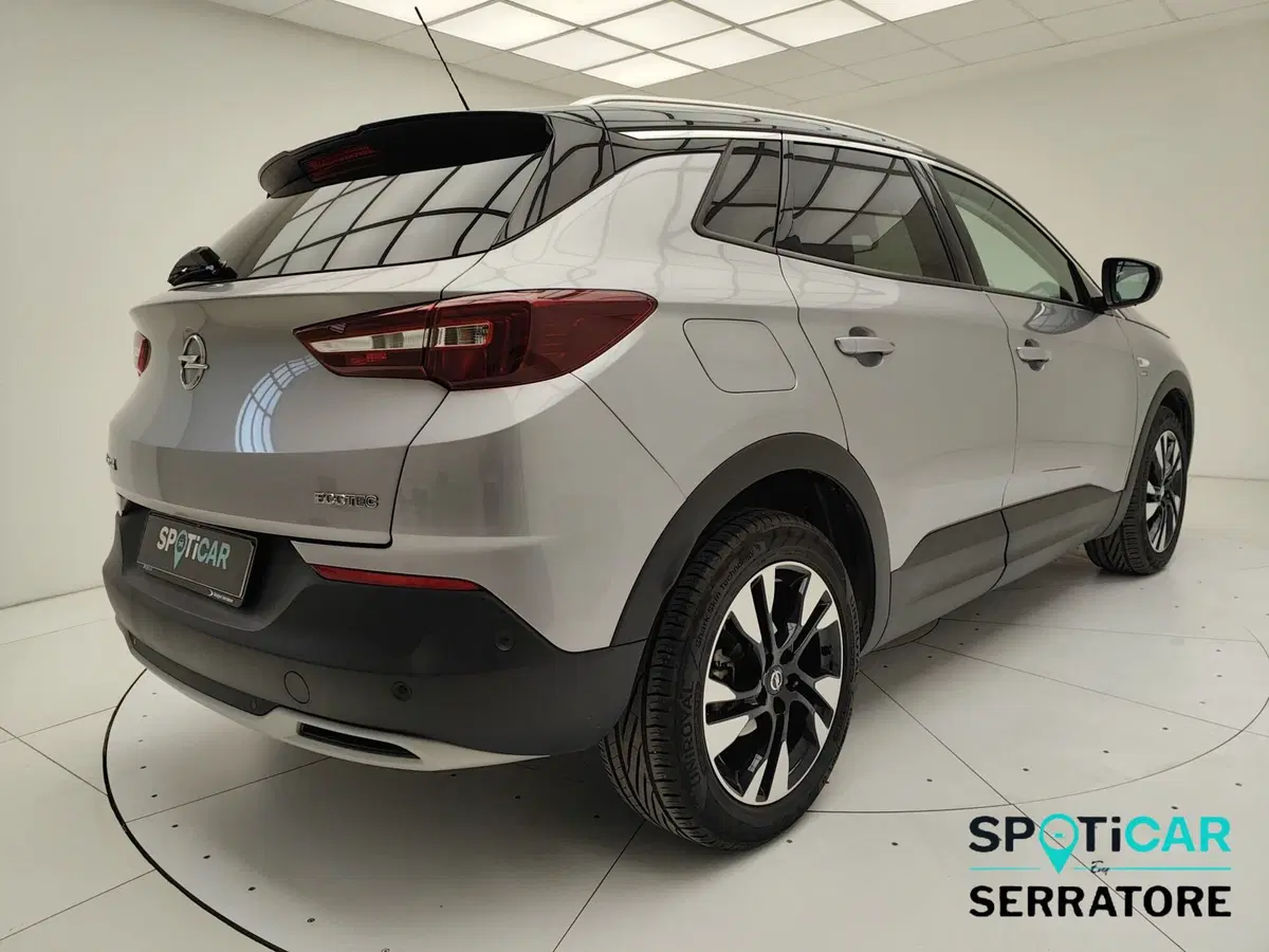 Opel Grandland X usata a Como (4)