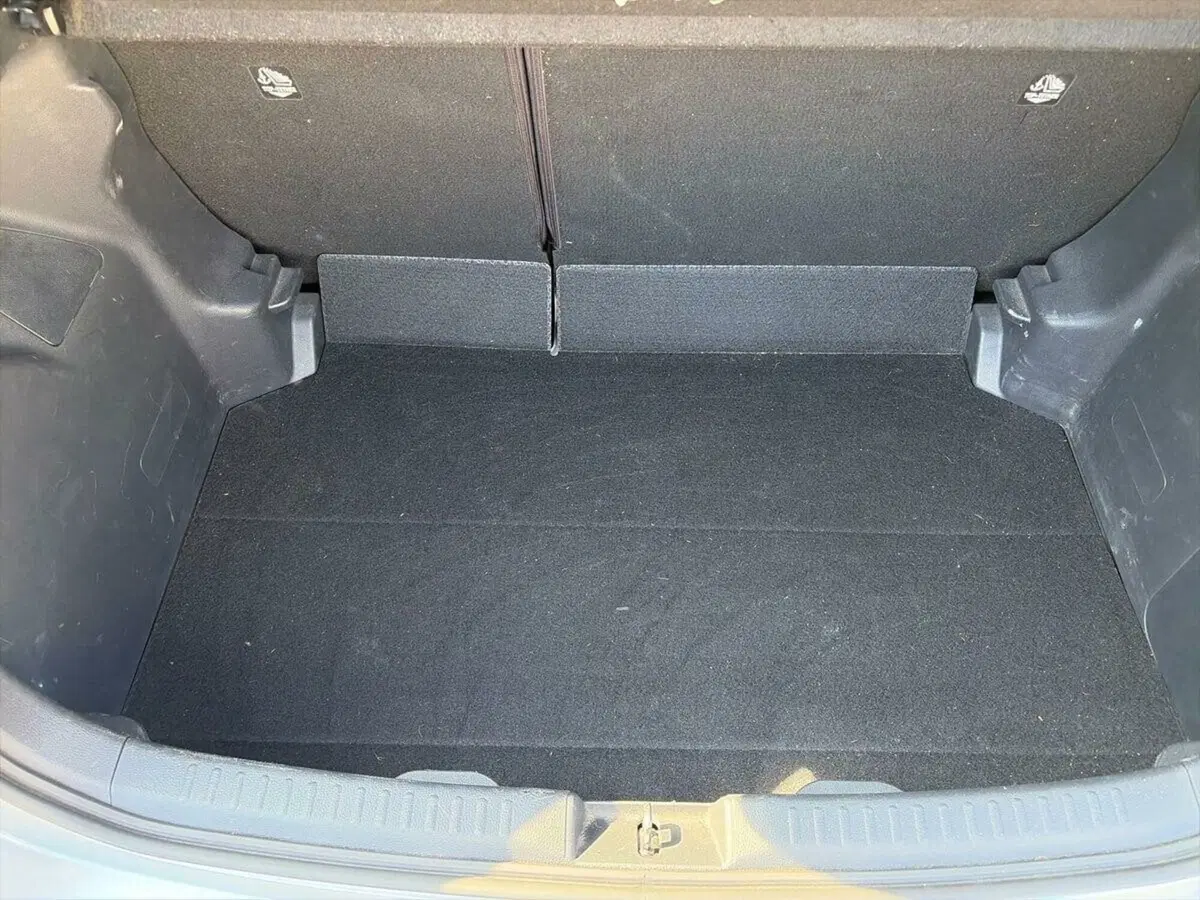 Toyota Yaris usata a Lecco (6)