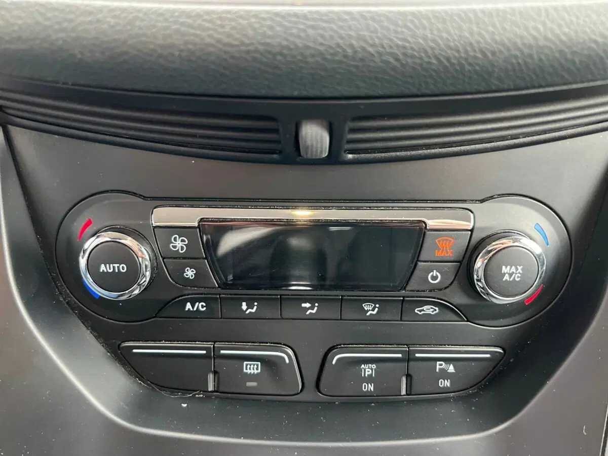Ford C-Max usata a Sondrio (13)