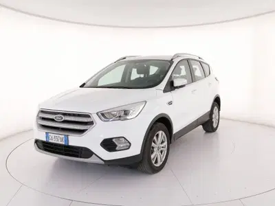 Ford Kuga 2.0 TDCI 120 CV S&S 2WD Business N1 del 2019 usata a Roma
