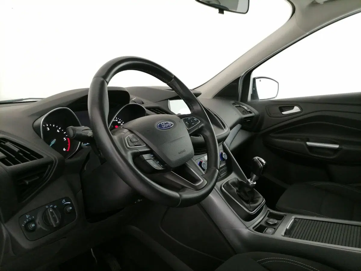 Ford Kuga usata a Roma (11)