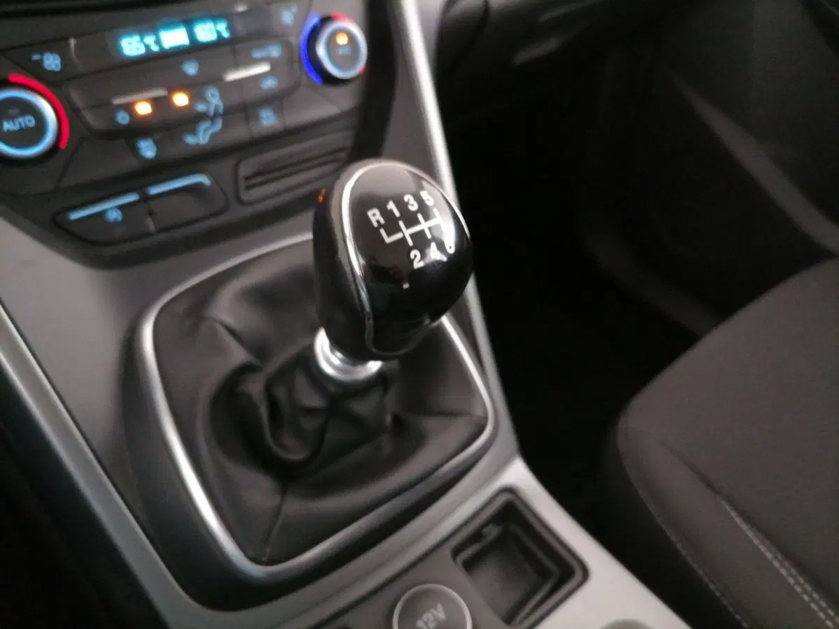 Ford Kuga usata a Roma (13)