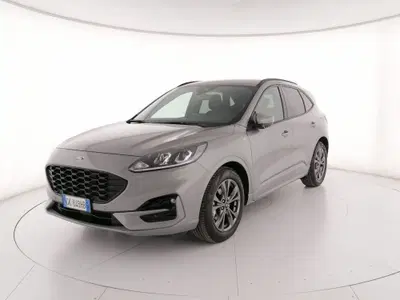 Ford Kuga 1.5 EcoBlue 120 CV 2WD ST-Line del 2022 usata a Roma
