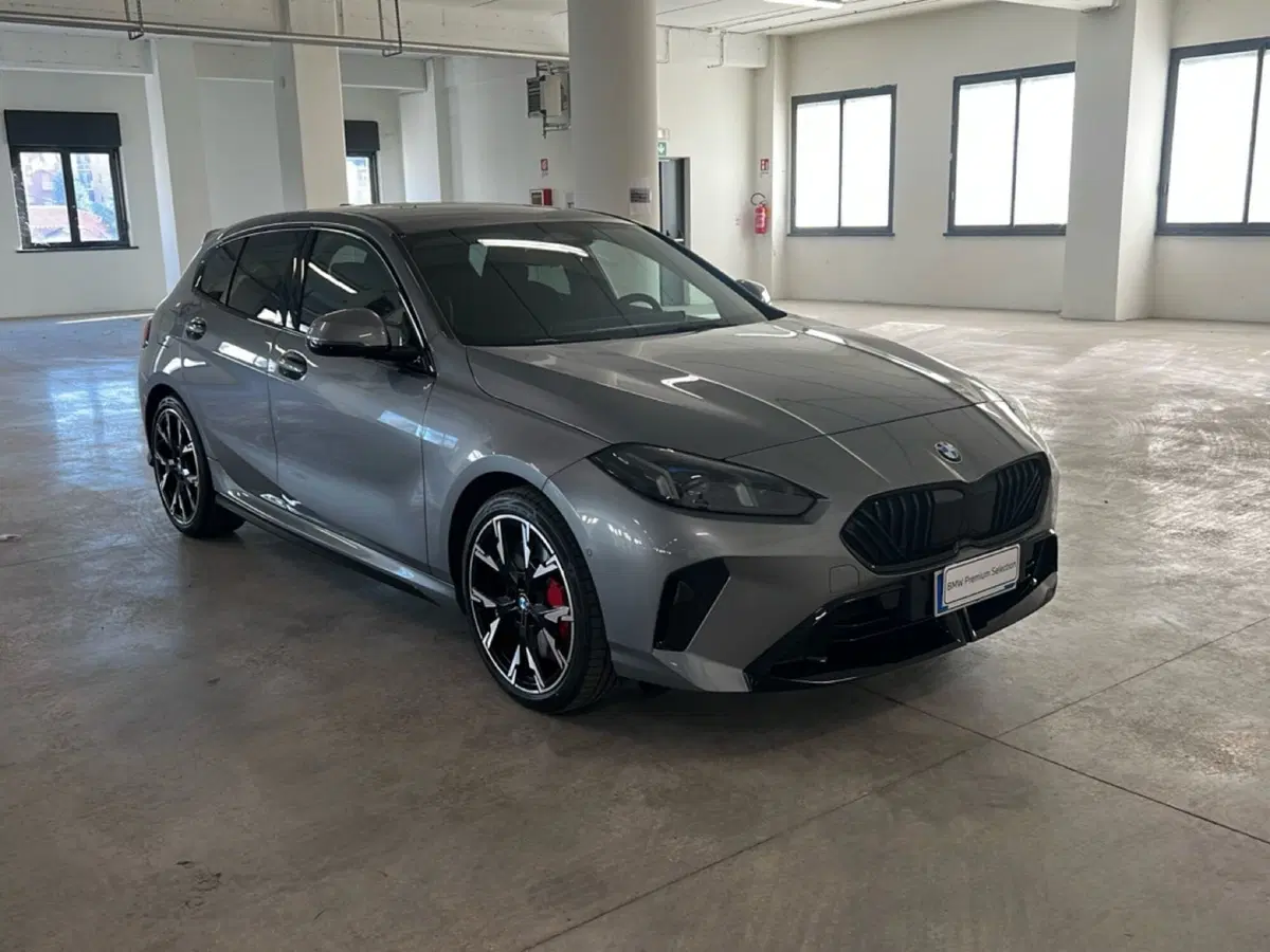 BMW Serie 1 nuova a Torino (2)