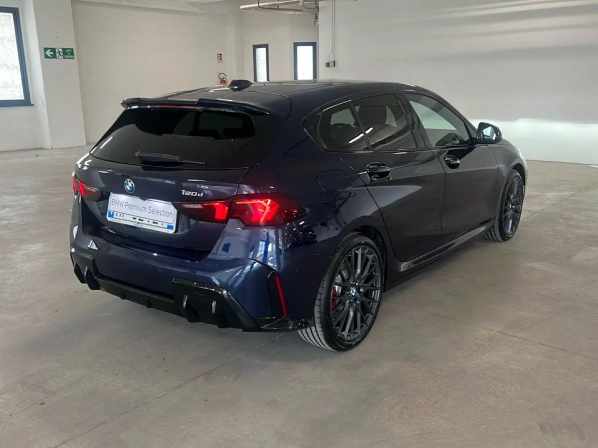 BMW Serie 1 nuova a Torino (5)