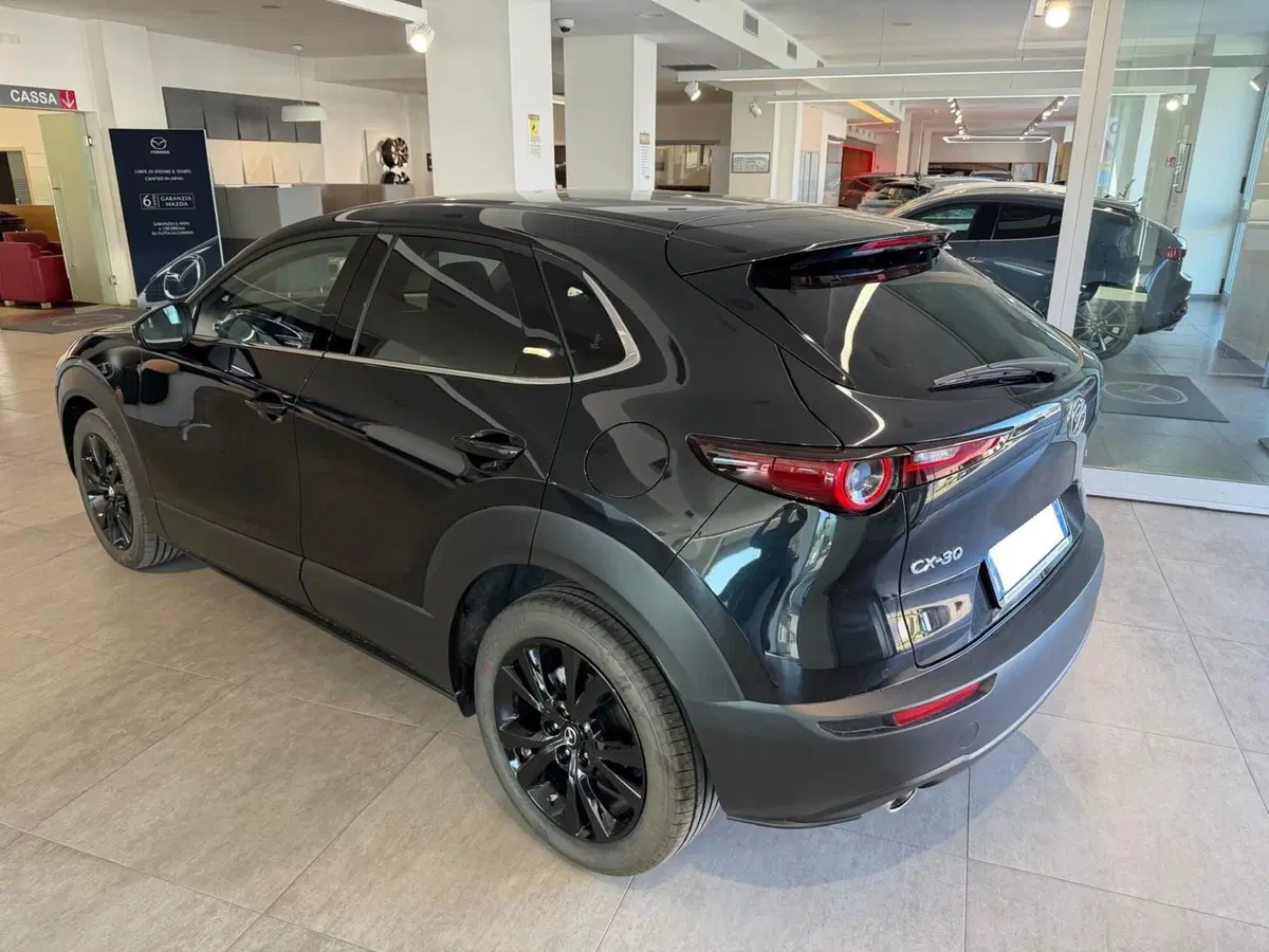 Mazda CX-30 nuova a Napoli (5)