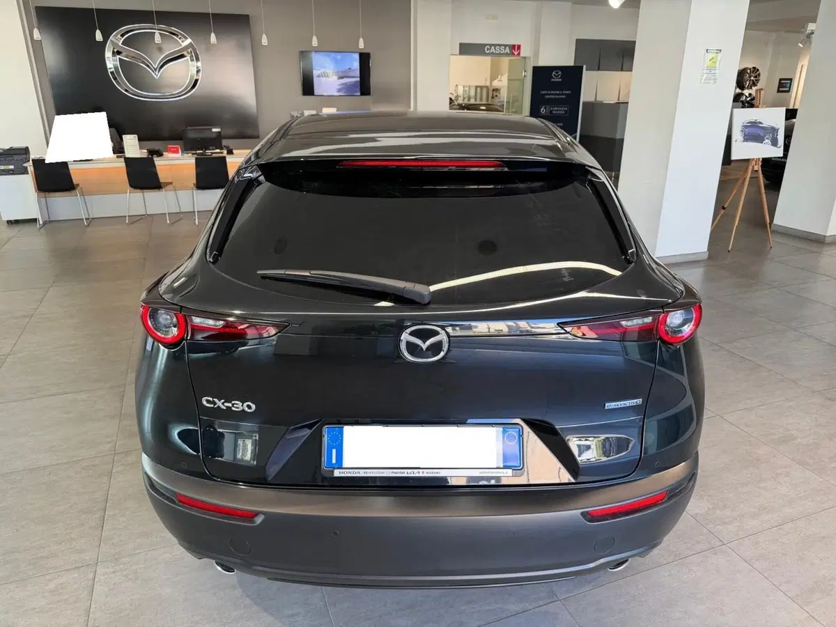 Mazda CX-30 nuova a Napoli (6)