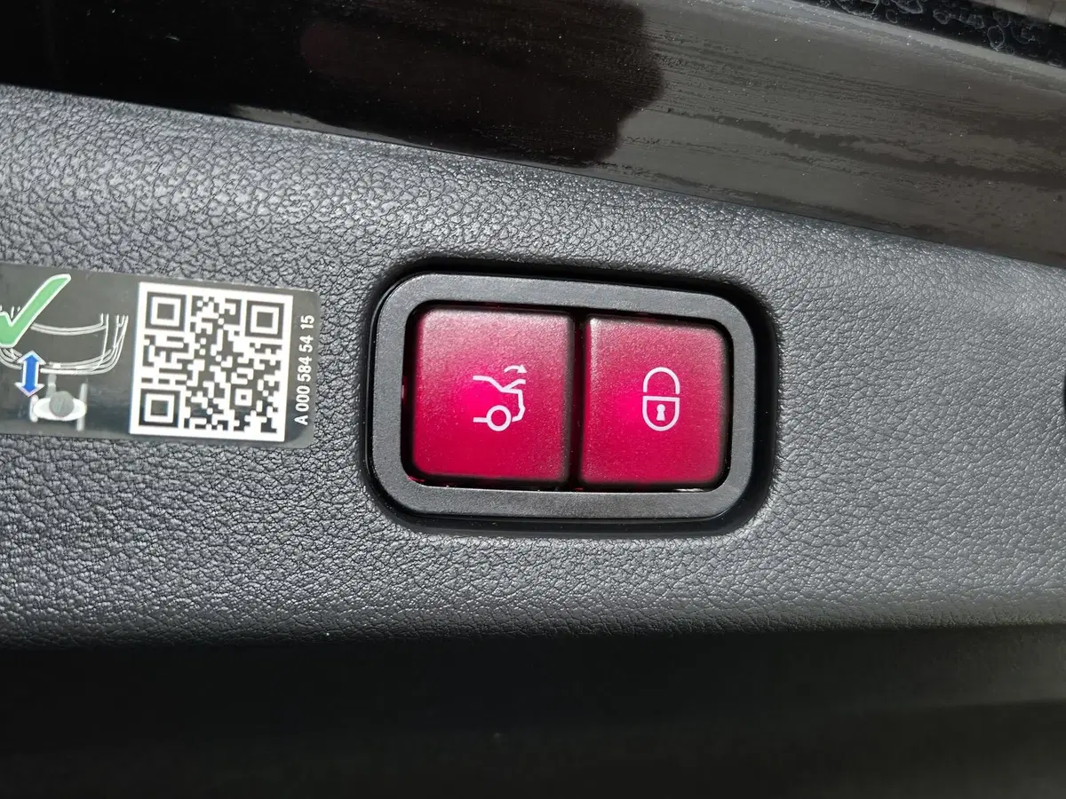 Mercedes-Benz Classe E usata a Torino (19)