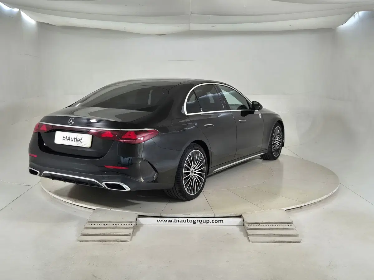 Mercedes-Benz Classe E usata a Torino (4)