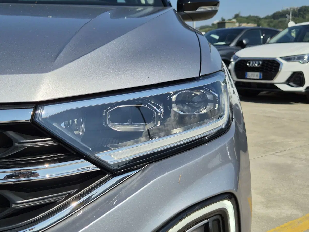 Volkswagen T-Roc usata  (15)