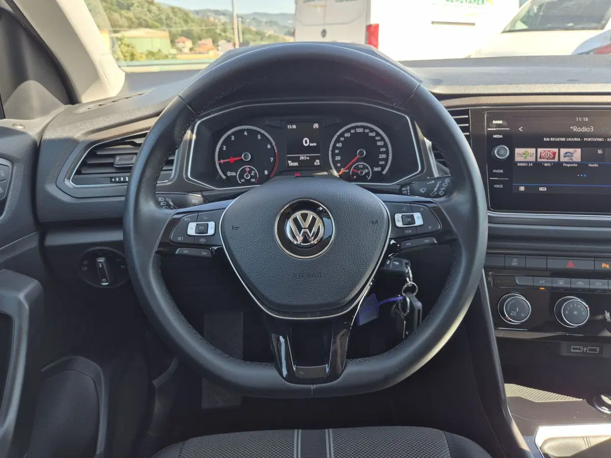 Volkswagen T-Roc usata  (16)
