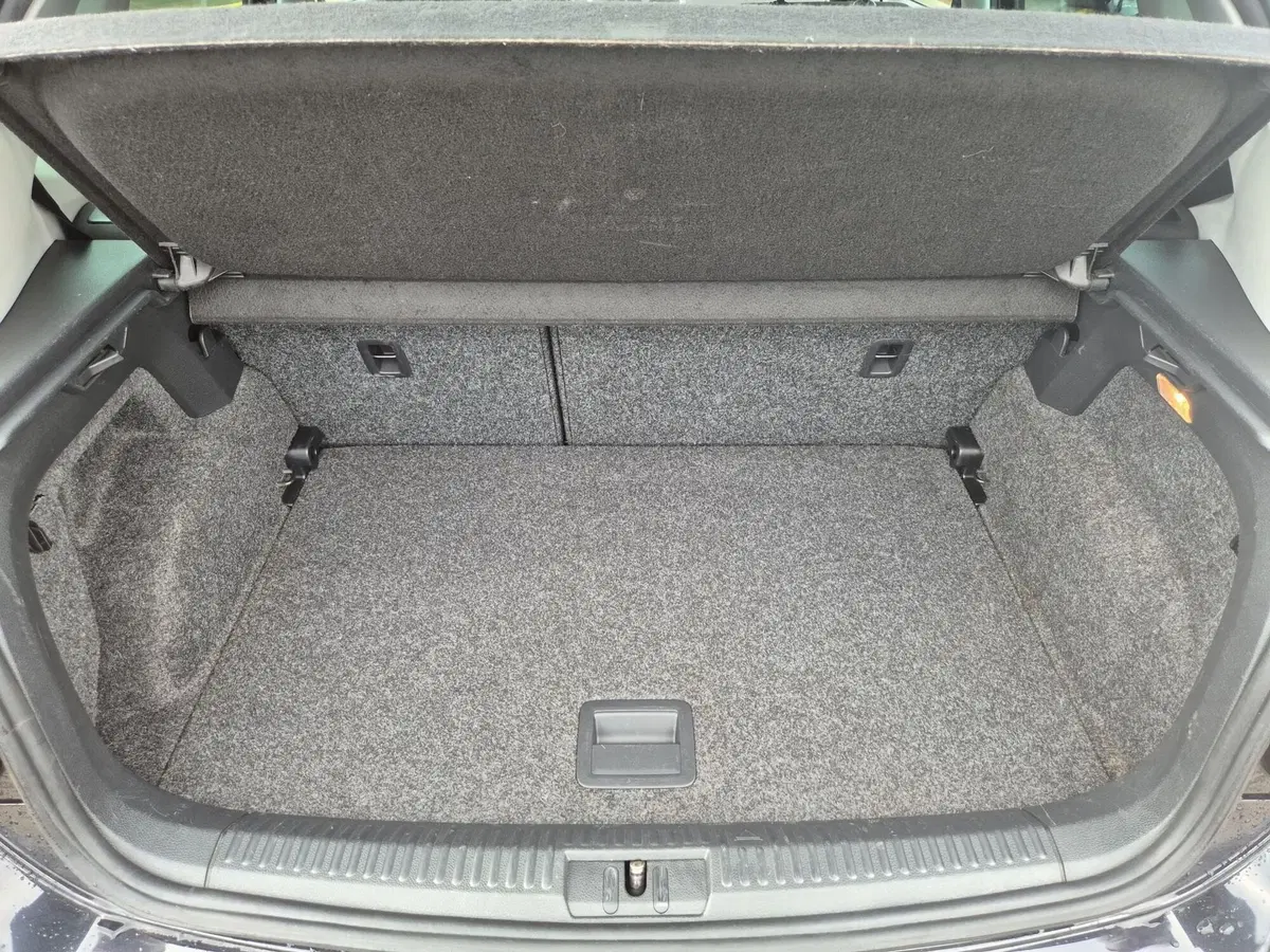 Volkswagen Polo usata  (11)