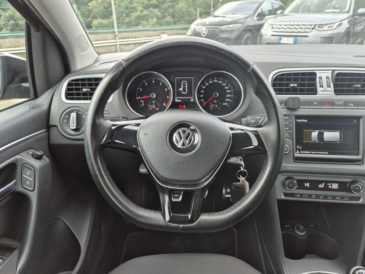 Volkswagen Polo usata  (16)