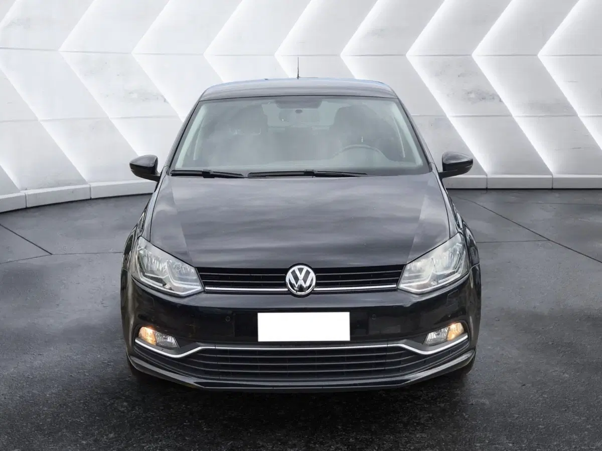 Volkswagen Polo usata  (2)