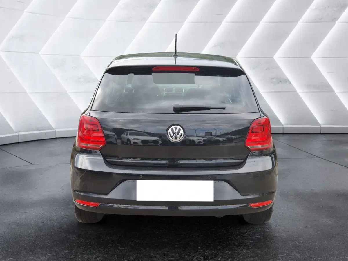 Volkswagen Polo usata  (3)