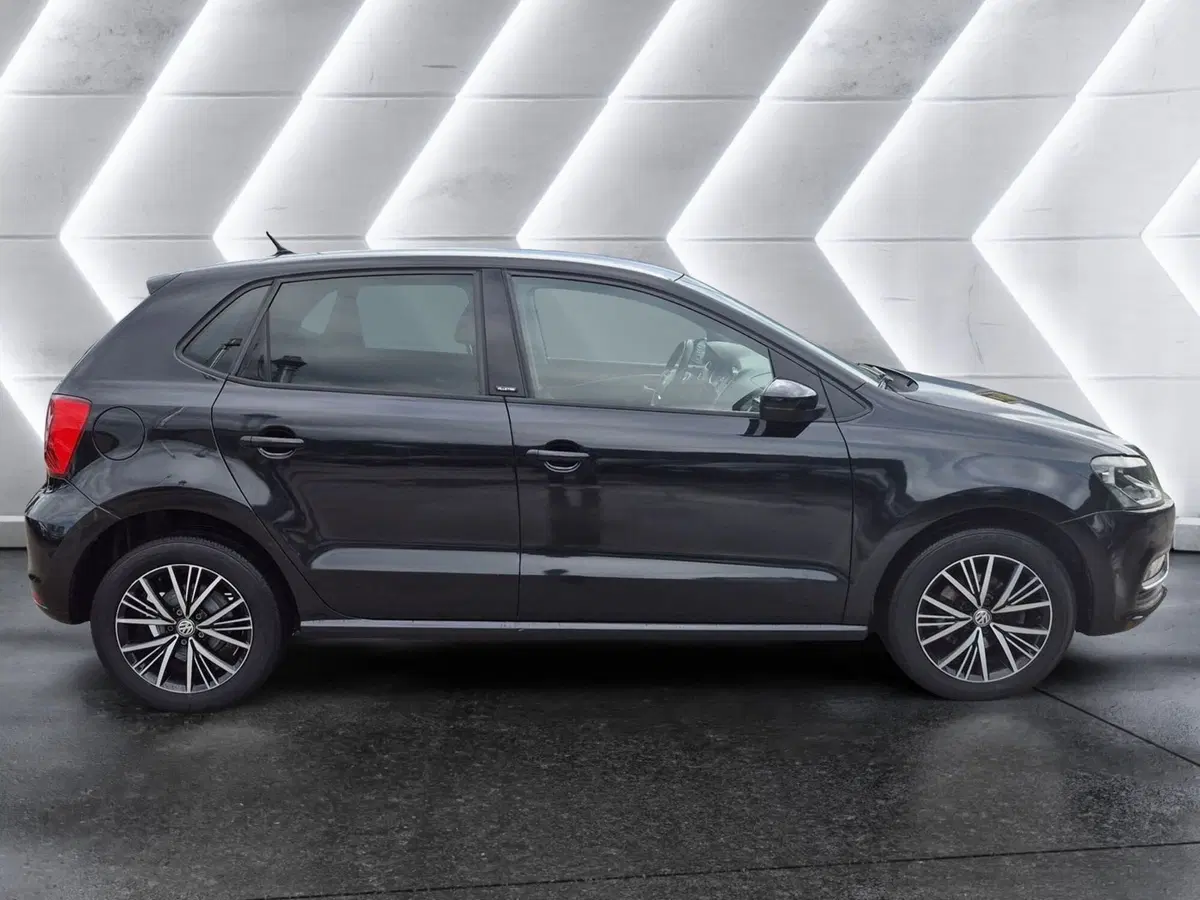 Volkswagen Polo usata  (5)