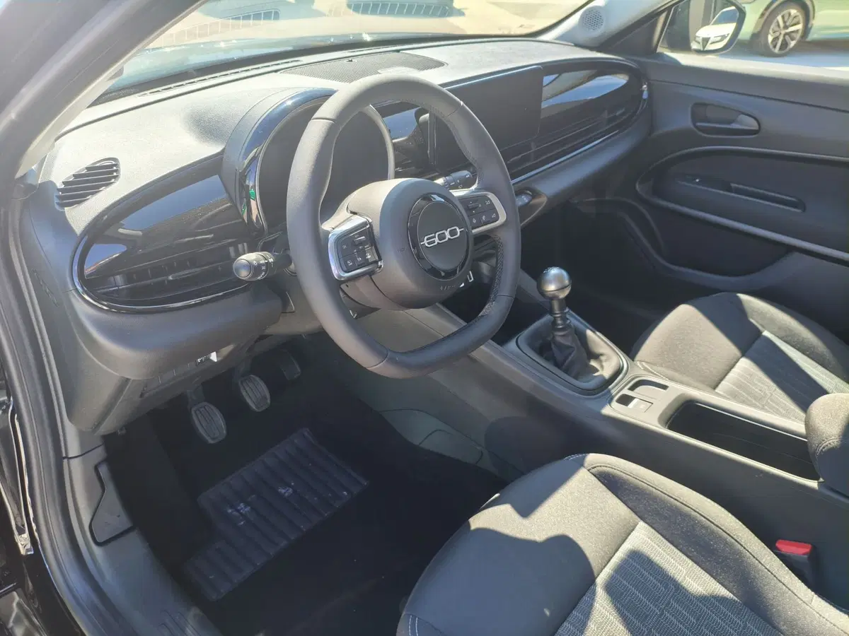 Fiat 600 nuova a Matera (8)