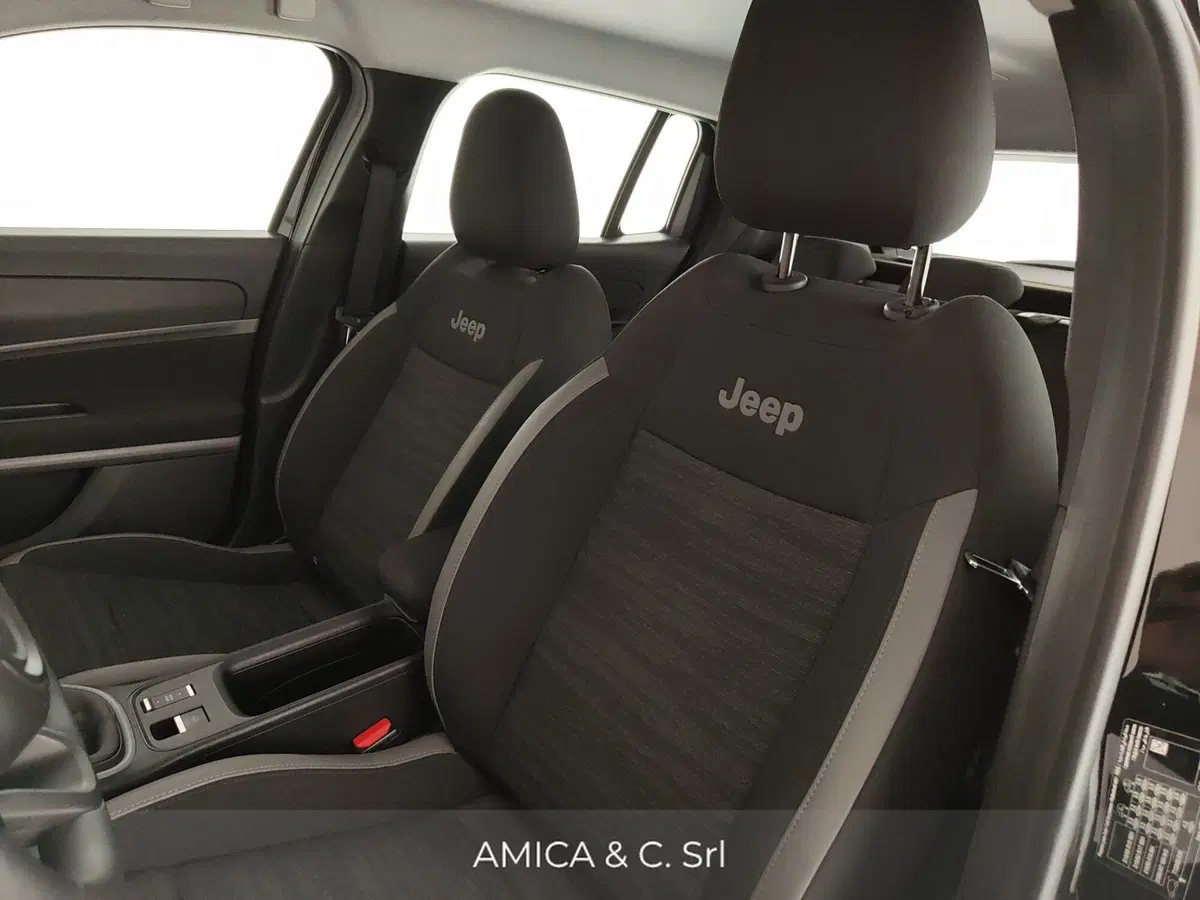 Jeep Avenger usata a Caserta (2)
