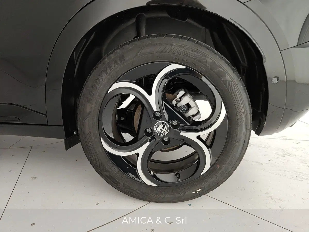 Alfa Romeo Junior nuova a Caserta (7)