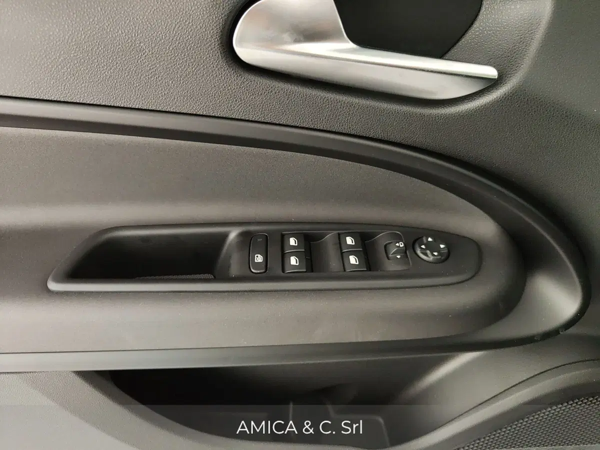 Alfa Romeo Junior nuova a Caserta (12)