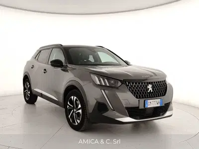Peugeot 2008 BlueHDi 130 S&S EAT8 GT Pack del 2023 usata a Caserta