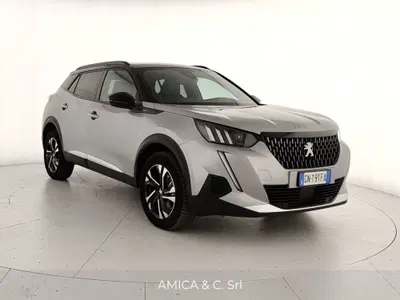 Peugeot 2008 BlueHDi 130 S&S EAT8 GT Pack del 2023 usata a Caserta