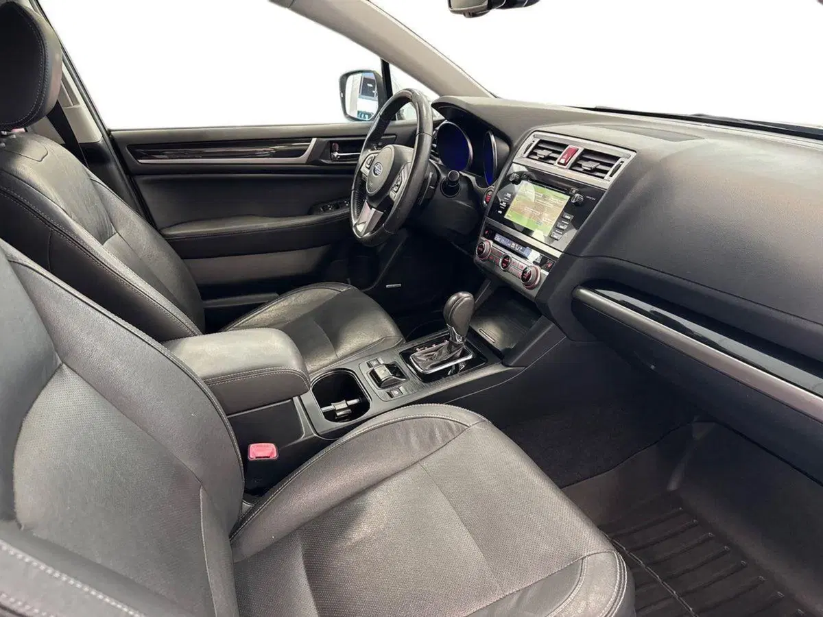 Subaru Outback usata a Prato (11)